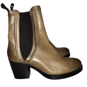 FRYE Jean Chelsea Stone Leather Bootie Heeled Pull On Ankle Boots Taupe Brown